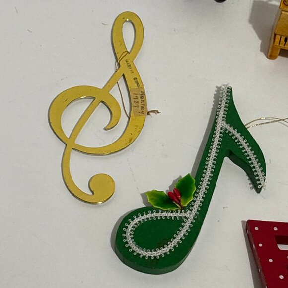 Vintage Wooden Musical Christmas Tree Ornaments Set Instrument Piano 10 Piece - Picture 8 of 15